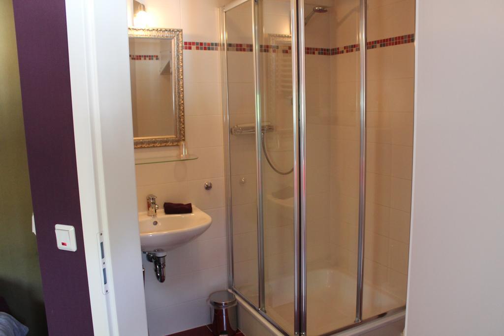 Hotel Groote Engel Emlichheim Habitación foto